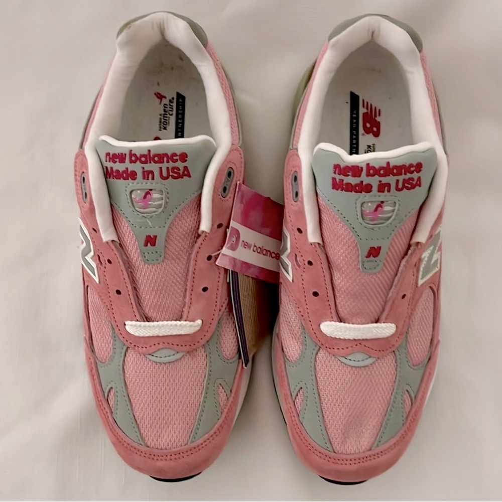 Susan G. Komen 🎀 / New Balance / Rare~993 Special Edition~Breast Cancer - Picture 4 of 11